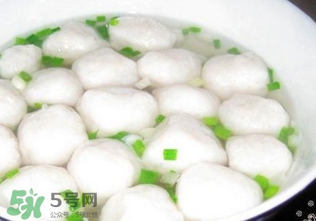 魚(yú)丸餡放什么好吃?魚(yú)丸餡怎么做好吃?