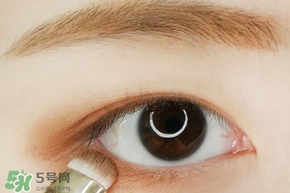 李圣經(jīng)妝容怎么化？李圣經(jīng)仿妝教程