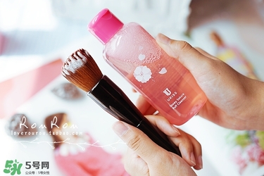 ukiss悠珂思粉撲清洗劑怎么用？悠珂思粉撲清洗劑使用方法