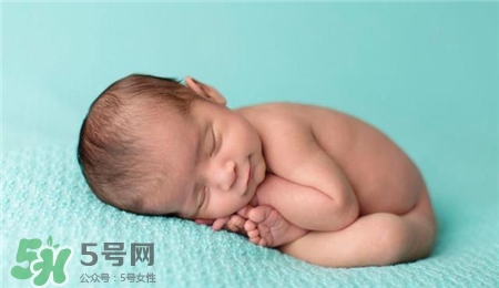 寶寶肚臍周圍疼是怎么回事?寶寶為什么肚臍會疼? 寶寶肚臍周圍疼是怎么回事?寶寶為什么肚臍會疼?