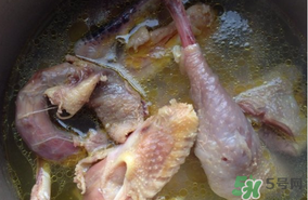 腌雞肉放多少鹽？一斤雞肉放多少鹽？