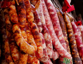 ?香腸晚上能放外面嗎？?香腸晚上要收嗎？