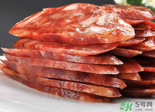 香腸過期了還能吃嗎？香腸過期一個月能吃嗎？