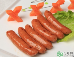 香腸過期了還能吃嗎？香腸過期一個月能吃嗎？