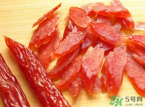 香腸過期了還能吃嗎？香腸過期一個月能吃嗎？