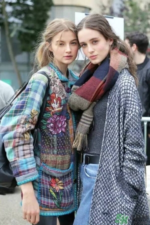 2017年圍巾流行怎么搭？2017年圍巾流行趨勢