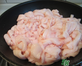 豬板油和豬肥肉油有什么區(qū)別？豬板油和肥肉油哪個(gè)好？