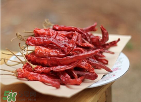 干辣椒長(zhǎng)蟲了還能吃嗎？辣椒長(zhǎng)蟲怎么辦？