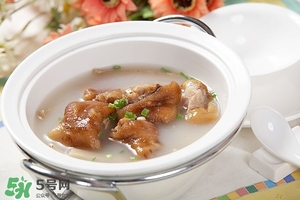 臘豬腳燉什么好吃？臘豬蹄燉什么好吃？