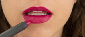 反咬唇妝怎么畫？反咬唇妝畫法圖解