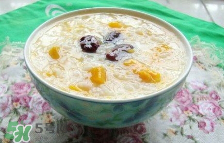 南瓜大米粥的營養(yǎng)價值 南瓜大米粥的功效與作用及做法