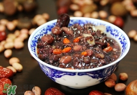 臘八粥要放糖嗎？臘八粥放冰糖還是白糖還是紅糖？