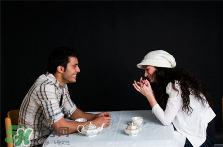 和相親女孩要天天聯(lián)系嗎?相親認識的女孩每天要聯(lián)系嗎? 和相親女孩要天天聯(lián)系嗎?相親認識的女孩每天要聯(lián)系嗎?