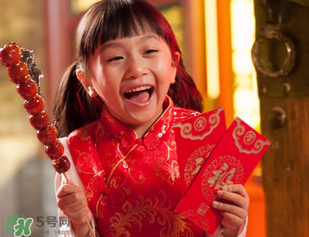 結(jié)婚第一年過年在哪過？結(jié)婚第一年在誰家過年？