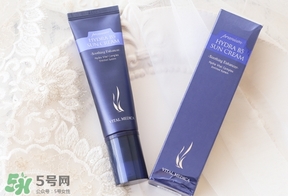 ahc隔離和蘭芝隔離霜哪個(gè)好？ahc隔離防曬霜和蘭芝隔離霜對比