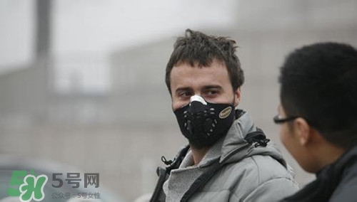 防霧霾口罩多久換一個(gè)?防霧霾口罩使用壽命 防霧霾口罩多久換一個(gè)?防霧霾口罩使用壽命