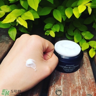 ahc面霜適合什么年齡？ahc面霜適合什么膚質？