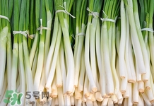 孕婦能吃大蔥嗎?孕婦吃大蔥會(huì)影響胎兒?jiǎn)? alt=