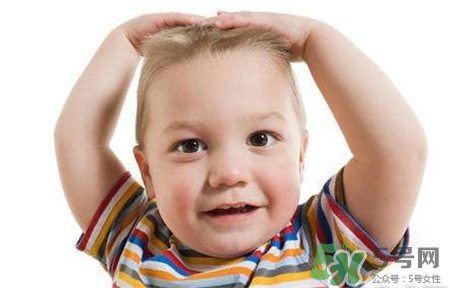 半歲寶寶頭發(fā)稀少怎么回事?半歲寶寶頭發(fā)稀少怎么辦? 半歲寶寶頭發(fā)稀少怎么回事?半歲寶寶頭發(fā)稀少怎么辦?