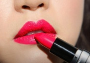 迪奧520口紅適合黃皮嗎？dior迪奧口紅520色號(hào)