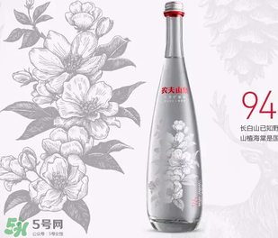 礦泉水會過期嗎？礦泉水過期了還能喝嗎？