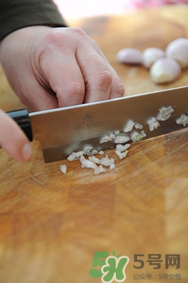 吃什么食物預防乳腺癌 預防乳腺癌吃什么最好 吃什么食物預防乳腺癌 預防乳腺癌吃什么最好