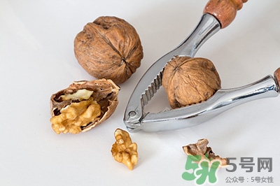 吃什么食物預防乳腺癌 預防乳腺癌吃什么最好 吃什么食物預防乳腺癌 預防乳腺癌吃什么最好