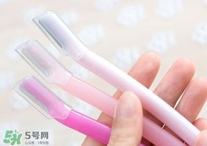 修眉刀怎么用？修眉刀使用方法圖解