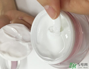 稚優(yōu)泉素顏霜怎么樣？稚優(yōu)泉素顏霜好用嗎？