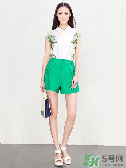 草綠色配什么顏色好看？草綠色和什么顏色最搭？