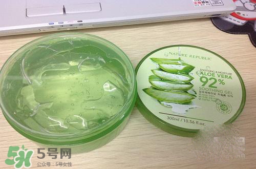 嘴唇干裂可以涂蘆薈膠嗎？嘴唇干裂怎么涂蘆薈膠？