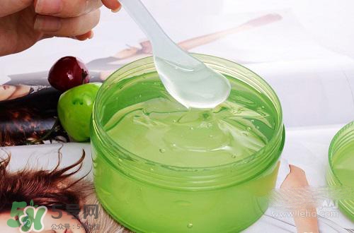 嘴唇干裂可以涂蘆薈膠嗎？嘴唇干裂怎么涂蘆薈膠？