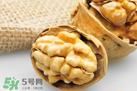 乙肝小三陽可以吃核桃嗎？乙肝大三陽可以吃核桃嗎？