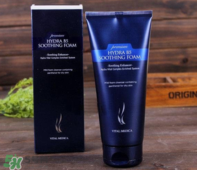 ahc洗面奶和伊思洗面奶哪個(gè)好？ahc和伊思洗面奶哪個(gè)好？