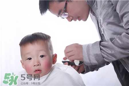 正月十五可以理發(fā)嗎?元宵節(jié)可以剪頭發(fā)嗎? 正月十五可以理發(fā)嗎?元宵節(jié)可以剪頭發(fā)嗎?