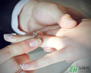 臘月可以訂婚嗎？臘月訂婚好不好？