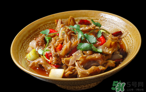 無骨鴨掌怎么去骨頭？無骨鴨掌怎么做好吃？