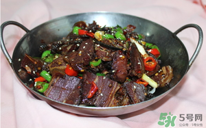 臘狗肉怎么腌制？臘狗肉怎么做好吃？