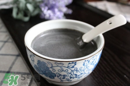 芝麻糊不能和什么一起吃？芝麻糊與哪些食物相克？