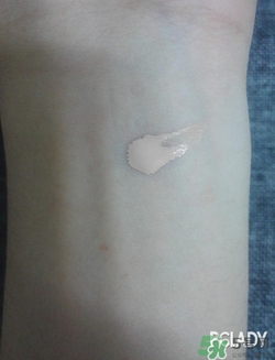 迪奧粉底液色號 dior迪奧粉底液試色 迪奧粉底液色號 dior迪奧粉底液試色