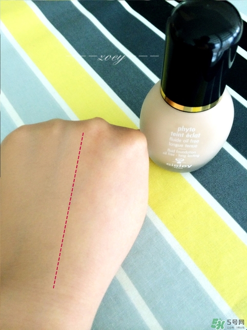 阿瑪尼和迪奧粉底液哪個(gè)好？迪奧粉底液和阿瑪尼粉底液對(duì)比