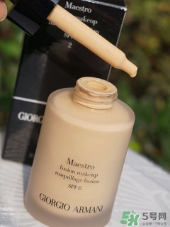 阿瑪尼和迪奧粉底液哪個(gè)好？迪奧粉底液和阿瑪尼粉底液對(duì)比