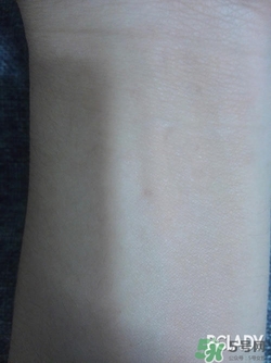 迪奧粉底液色號 dior迪奧粉底液試色 迪奧粉底液色號 dior迪奧粉底液試色