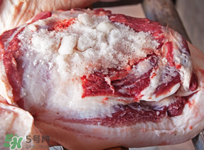 腌火腿放多少鹽？腌火腿放多少鹽合適？