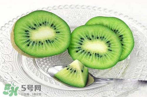 喝酒后可以吃獼猴桃嗎？酒和獼猴桃可以一起吃嗎？