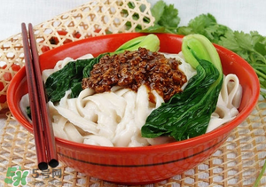 減肥可以吃炸醬面嗎？減肥期間吃炸醬面會(huì)胖嗎？