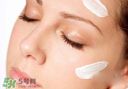 妝前乳是乳液?jiǎn)?？妝前乳和乳液的區(qū)別