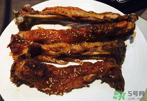 烤箱烤羊排多長(zhǎng)時(shí)間？烤箱烤羊排的溫度和時(shí)間