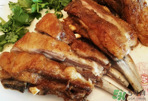 烤箱烤羊排多長(zhǎng)時(shí)間？烤箱烤羊排的溫度和時(shí)間