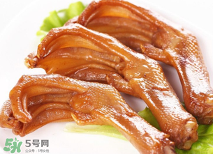 鹵鴨掌要多長(zhǎng)時(shí)間？鹵鴨掌鹵多長(zhǎng)時(shí)間？